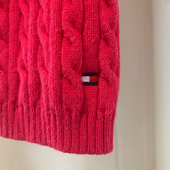 Tommy Hilfiger Women’s mostly cotton, cable knit, magenta V-neck sweater. Size S - Picture 7 of 10